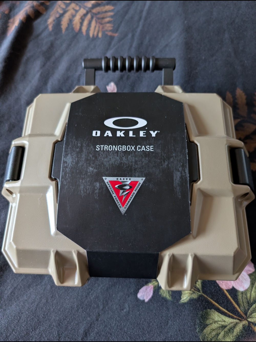 Oakley Strongbox Case